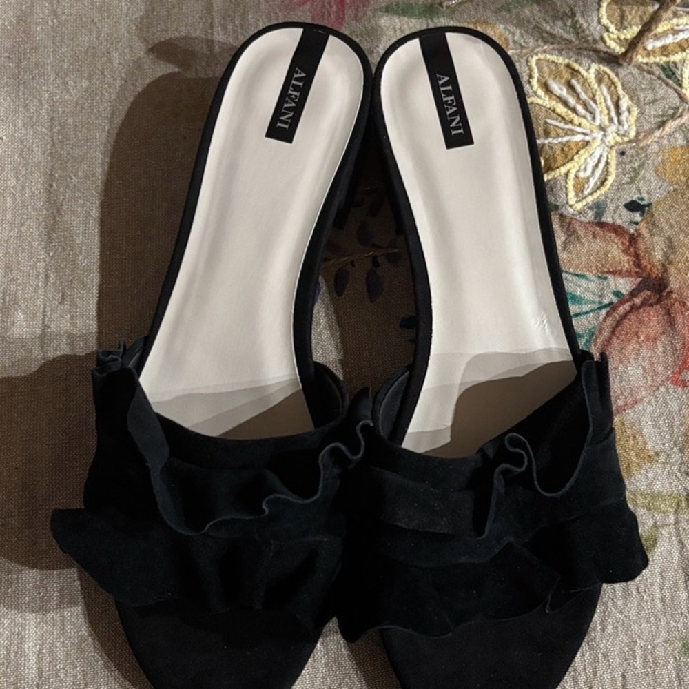 Alfani Black Ruffle Slide Mules - Picture 2 of 3